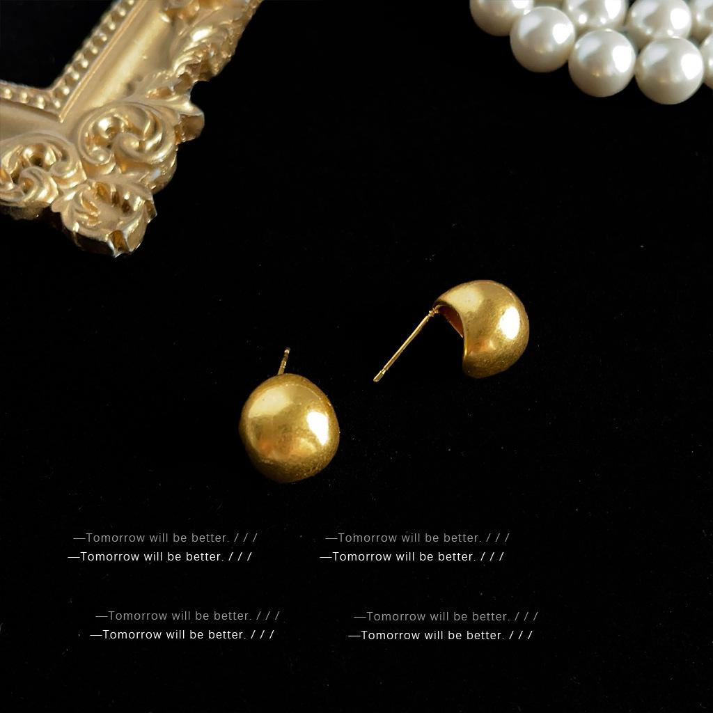 Mid-Century Vintage Stud Earrings: Trendy Literary Style in Light Luxury Fashion