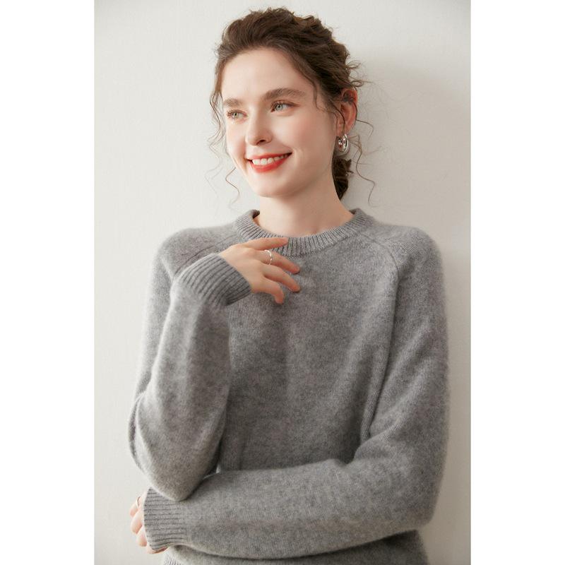 Women's Round Neck Cashmere Sweater - Thick, Soft, Versatile Pullover for Autumn & Winter