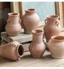 Handgefertigte rote Terrakotta-Vase im Wabi-Sabi-Stil mit doppelten Henkeln - Retro-Grobkeramik für Trockenblumen
