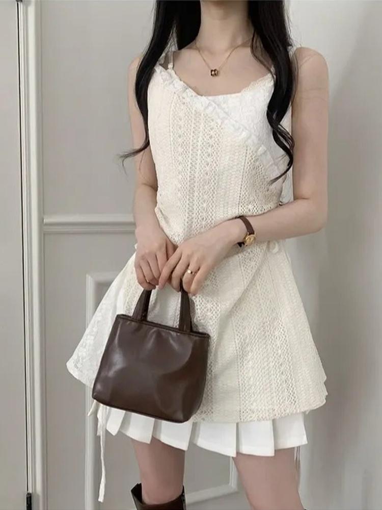 Sommar Elegant Ny Enkel Klänning Dam Chic Fransk Spets Axelbandsskjorta Lager på Lager Kvinna Koreansk Mode Underkläder Bas Kort Klänning