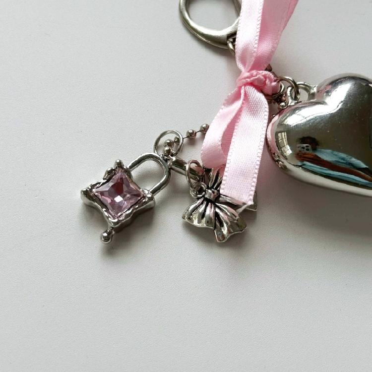 Chic Heart Keyring Unique Decoration Bowknot Keychain Ornament Phone Accessory