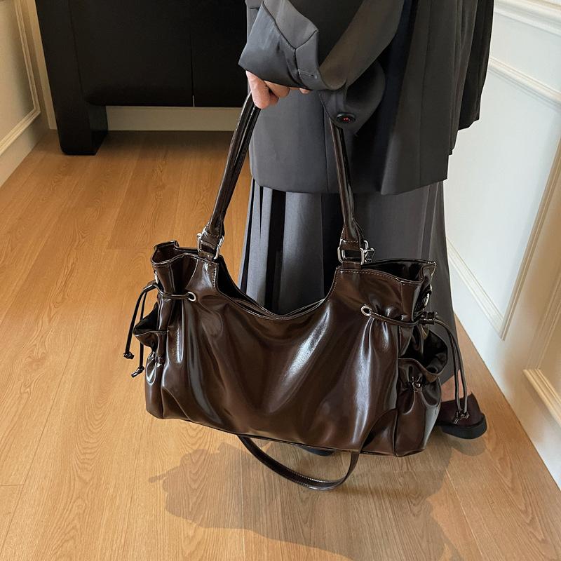 French Glossy Hand-held Tote Bag, Large-capacity Trendy Single-shoulder Armpit Bag