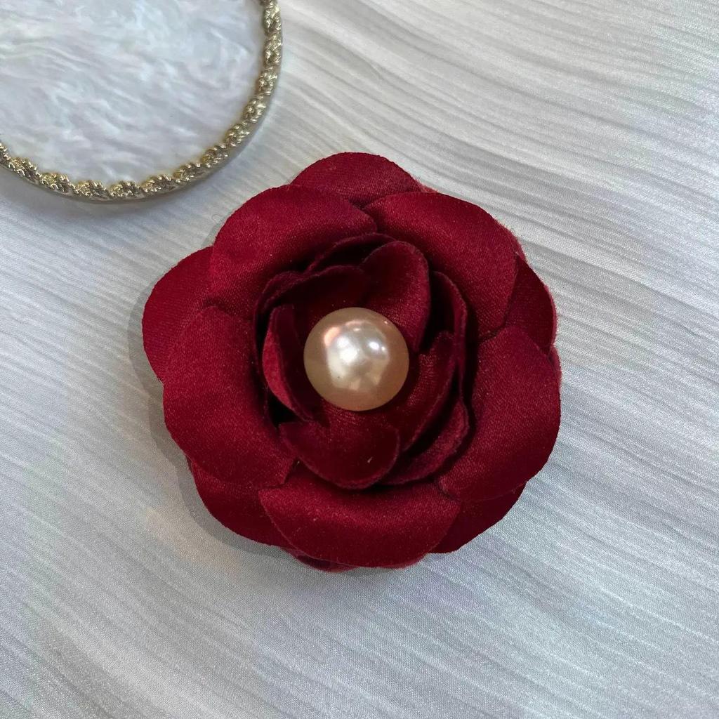 Retro French Camellia Pearl Brooch Hair Clip In Small Fragrance Style