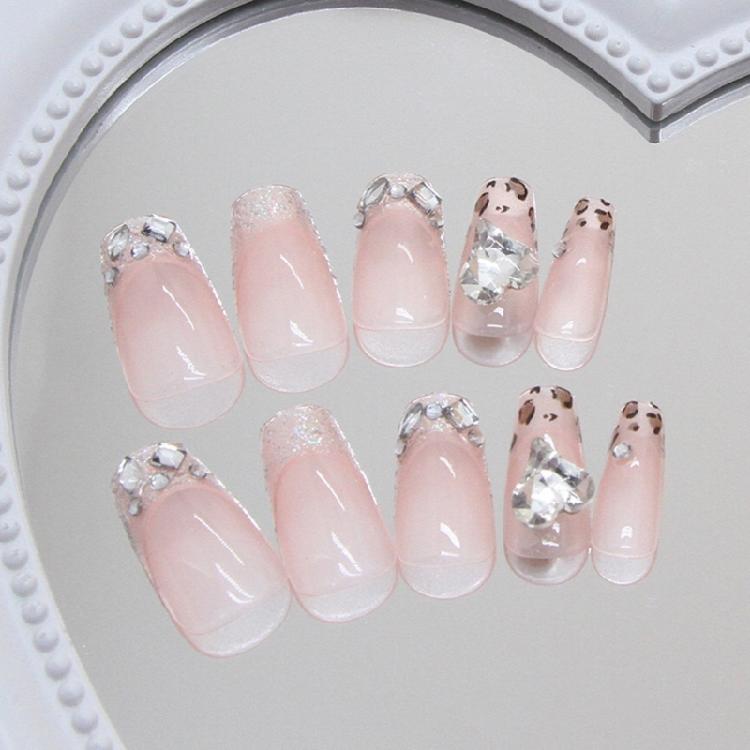 Trendy Leopard Pattern Artificial Nail Press on Nail False Nail with Rhinestones Designs Stick on Nail For Women