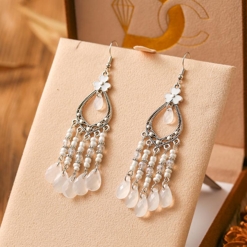 

New Bohemian Long Rice Bead Water Drop Earrings for Women Ethnic Retro Drop Oil Hollow Dangle Earrings Vacation Party Jewelry білий