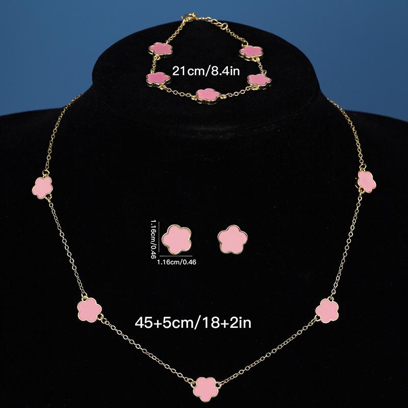 Five-Petal Clover Jewelry Set: Earrings and Necklace – European & American Fashion