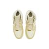 Baskets Air Jordan 1 Mid Pale Vanilla Gold pour Femmes Crème Métallique-Or Lait de Coco FB9892-200