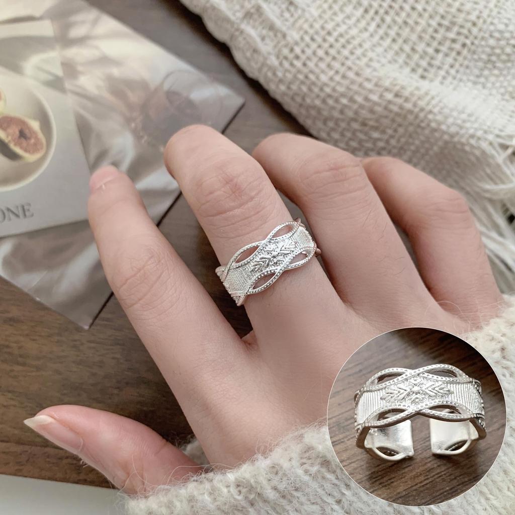 S925 Silver-Plated Geometric Wave Ring: Retro, Wide-Rimmed, Open Design for Women