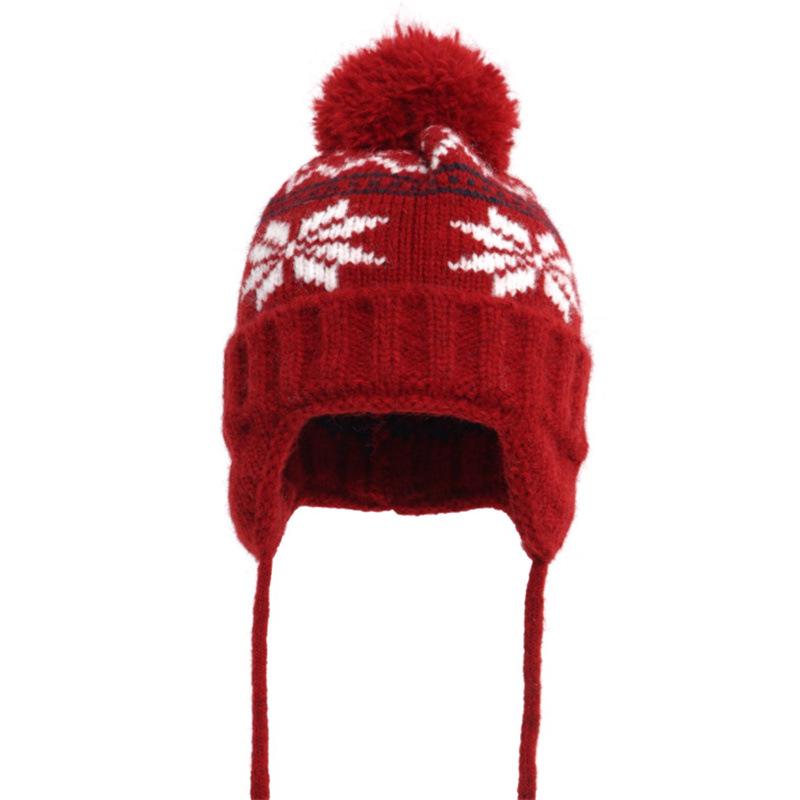 Cozy Winter Pom Pom Snowflake Hat: Versatile Knitted Woolen Pullover for Larger Heads