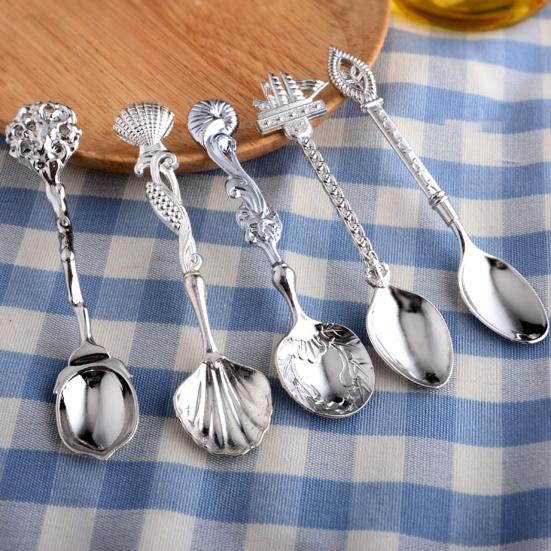 5Pcs/Set Coffee Scoop Antique Graceful Shape Alloy Royal Style Table Spoon for Home