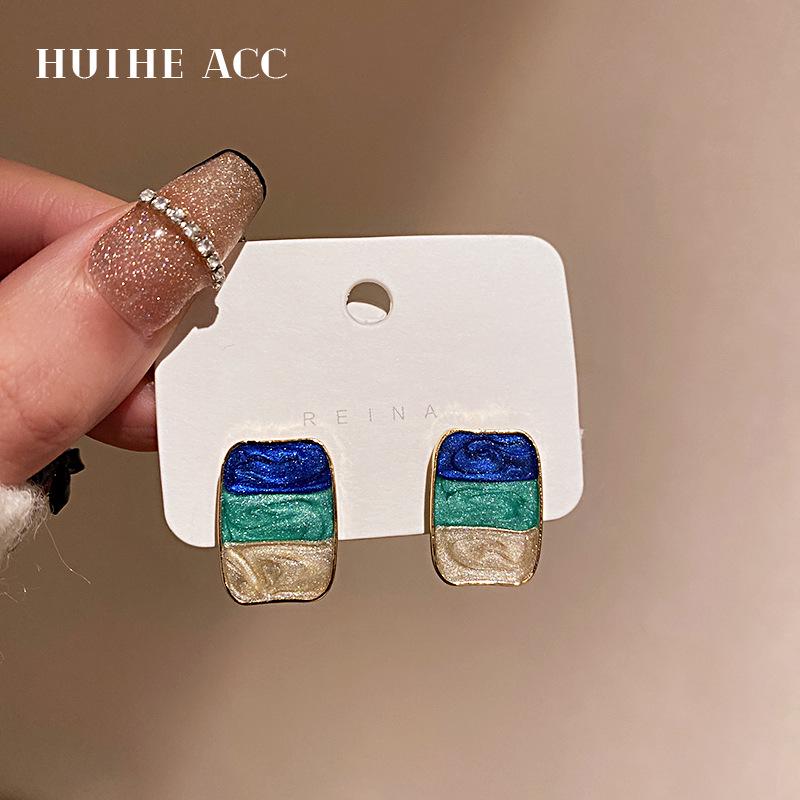 Silver Needle Geometric Irregular Trendy Hong Kong Style Retro Stud Earrings with Design Sense Temperament.
