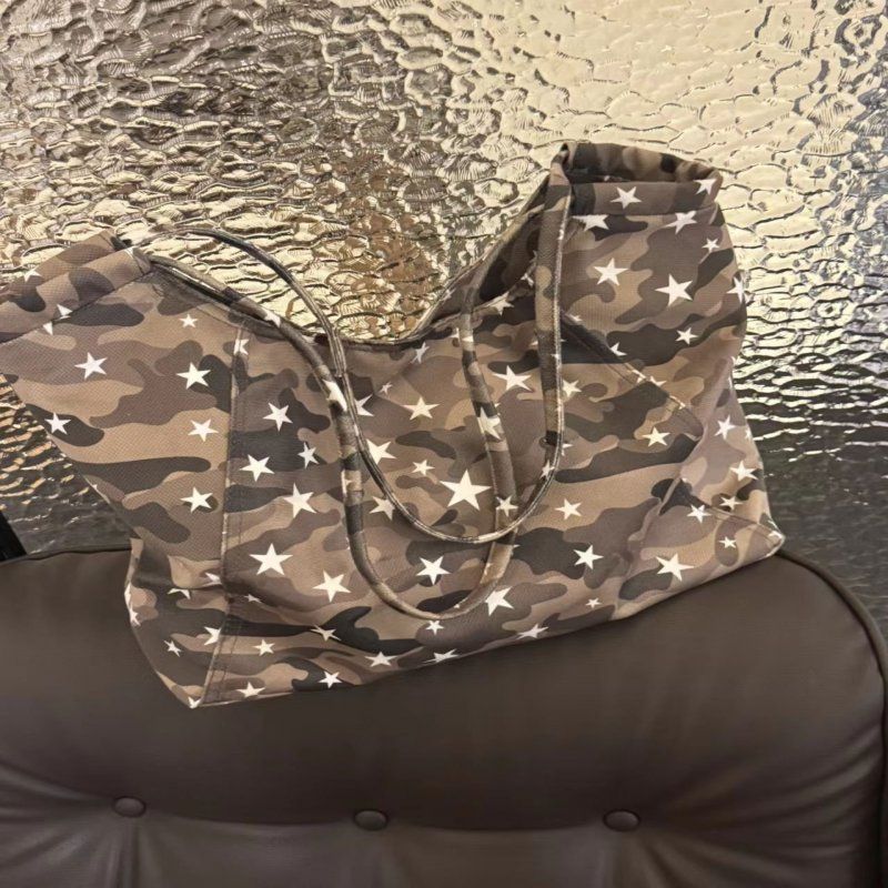 

Корейская ретро камуфляжная холщовая сумка со звездой женская 2025 новая большая вместительная на плечо сумка-тоут для поездок на работу сумка для компьютера