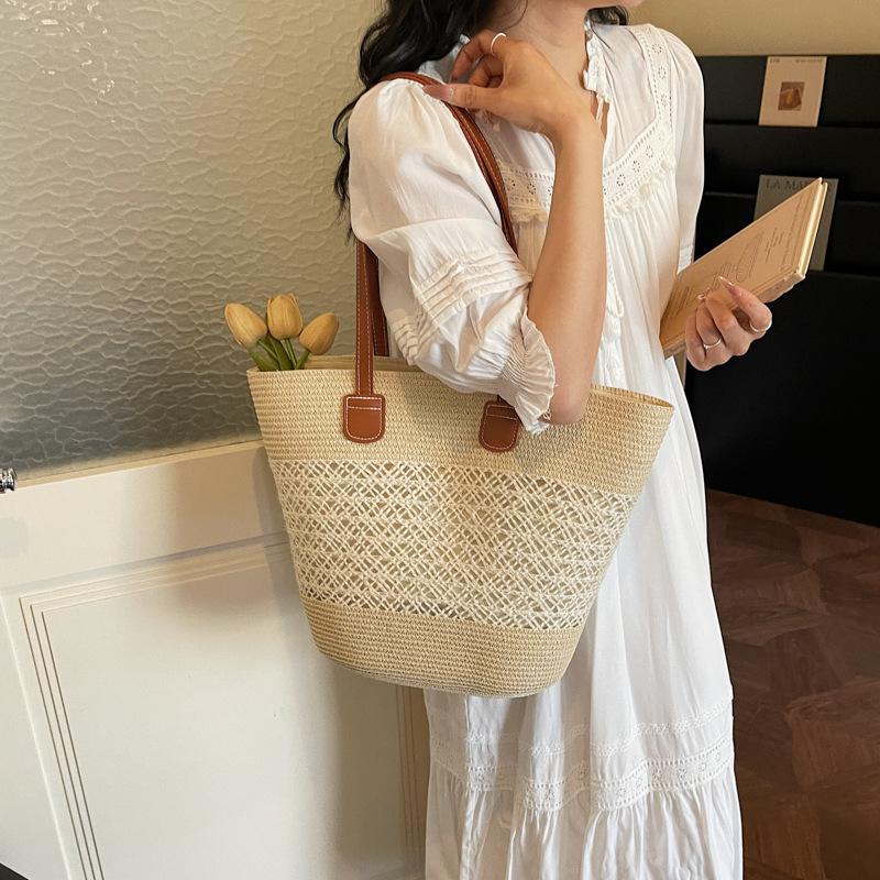 Handwoven Straw Tote Bag with Leather Handles Woven Pattern Summer Beach Bag Casual Everyday Use