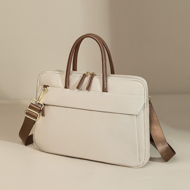 New Casual and Fashionable Commuting Handbag Solid Color Business Briefcase