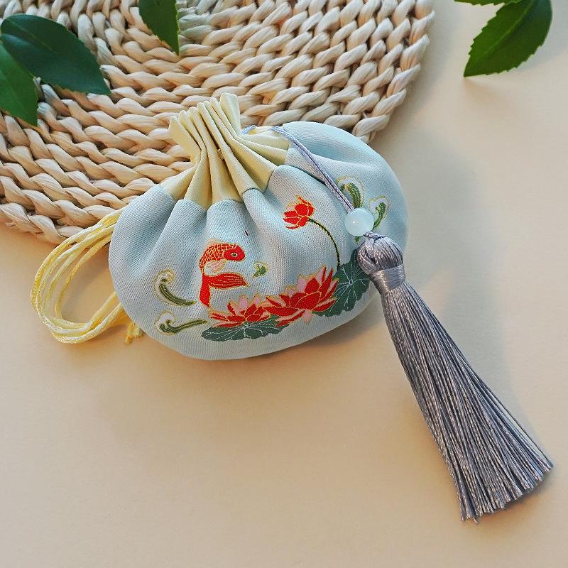 Retro Chinese Style Hanfu Brocade Sachet - Portable Ancient Car Hanging Ornament