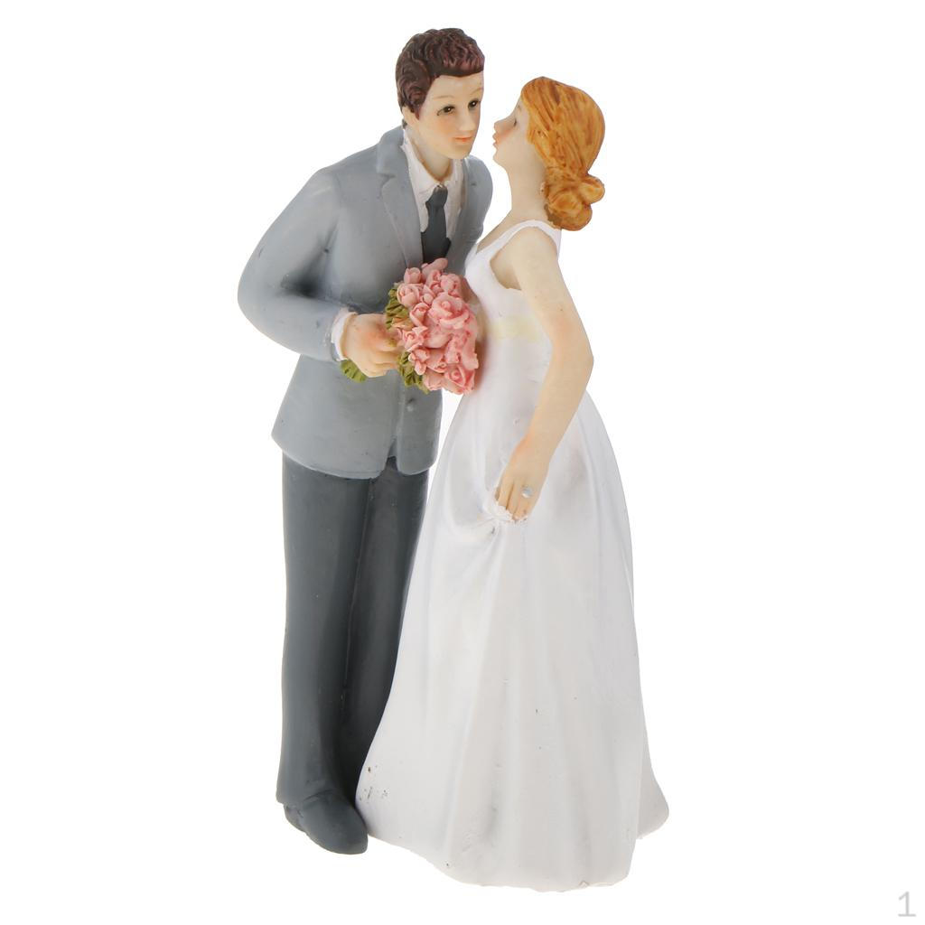 

Romantic Wedding Resin Groom Bride Couple Figurine Table Decor 9x7x14cm