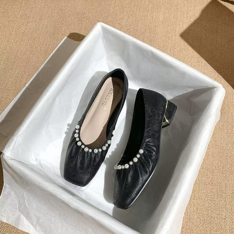 Guofeng new Chinese single shoes women's 2025 spring new single shoes square head thick heel low heel lazy shoes mother small leather shoes