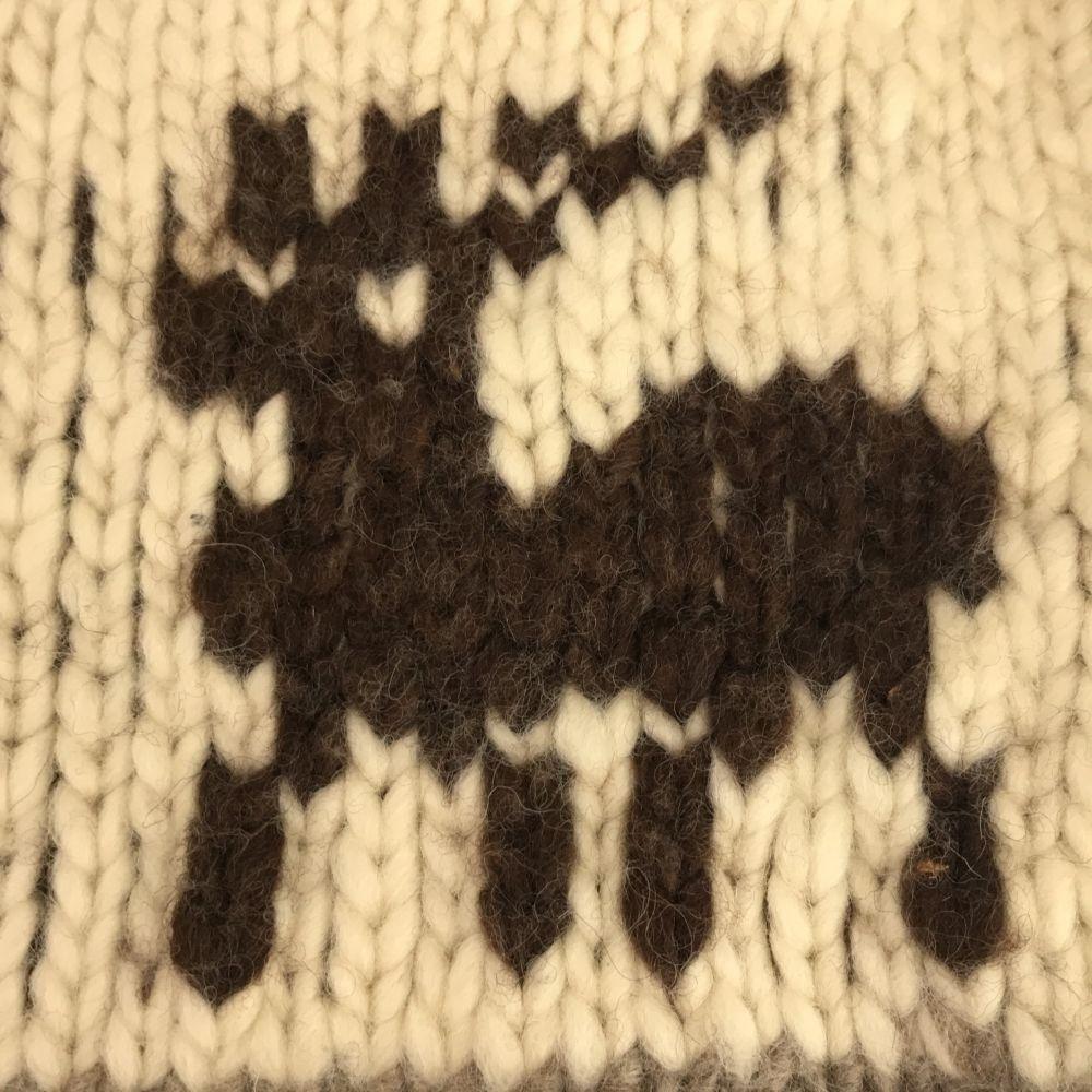 Wool hand knit Long sleeve Cowichan Sweater Brown Men's Used