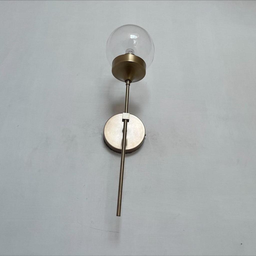 Kinkiet Globe Nowoczesna lampa ścienna Surowy mosiądz Kinkiety z połowy wieku Oprawa świetlna Globe Ball Przezroczysta