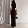 2025 Women's Sleeveless Square Neck Solid Color Bodycon Midi Dress