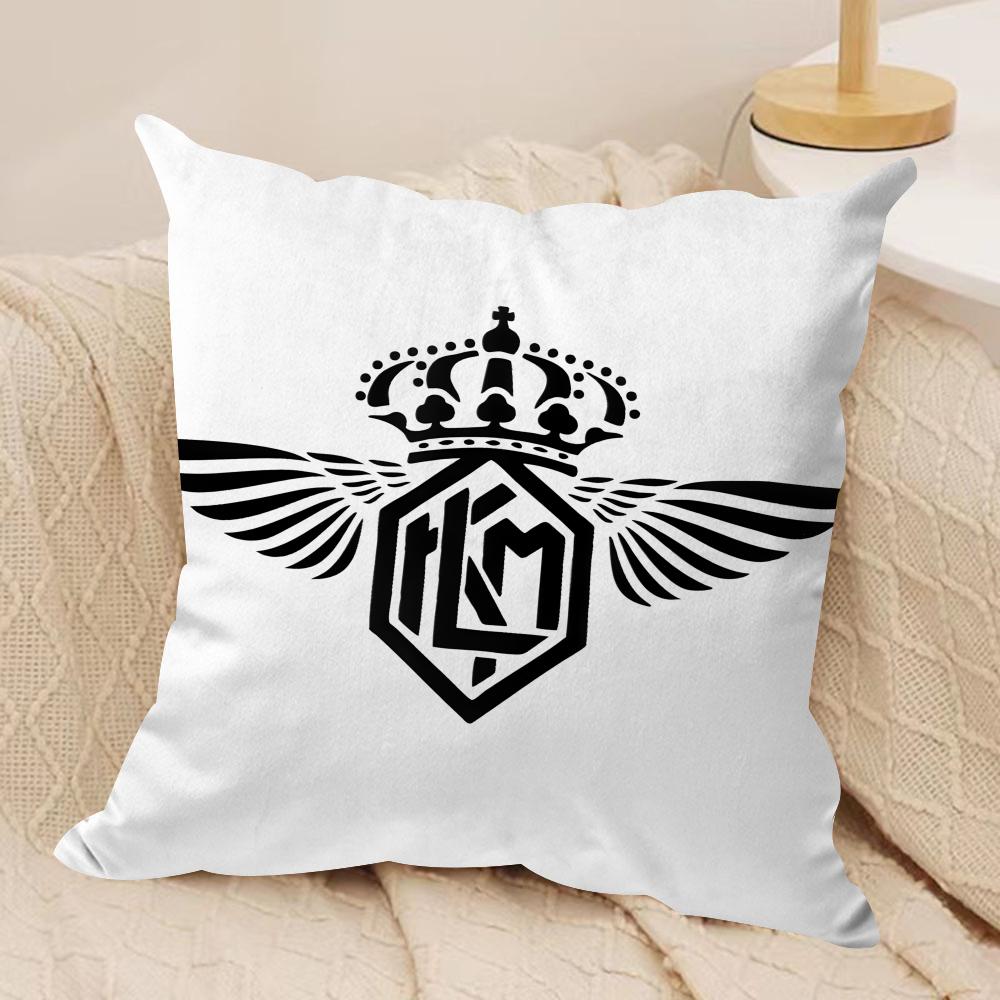 Netherlands Klm R-Royal Dutch Airline Cushion Cover Silky Short Plush Invisible Zipper Dustproof Sofa Pillow Case For Home Decor