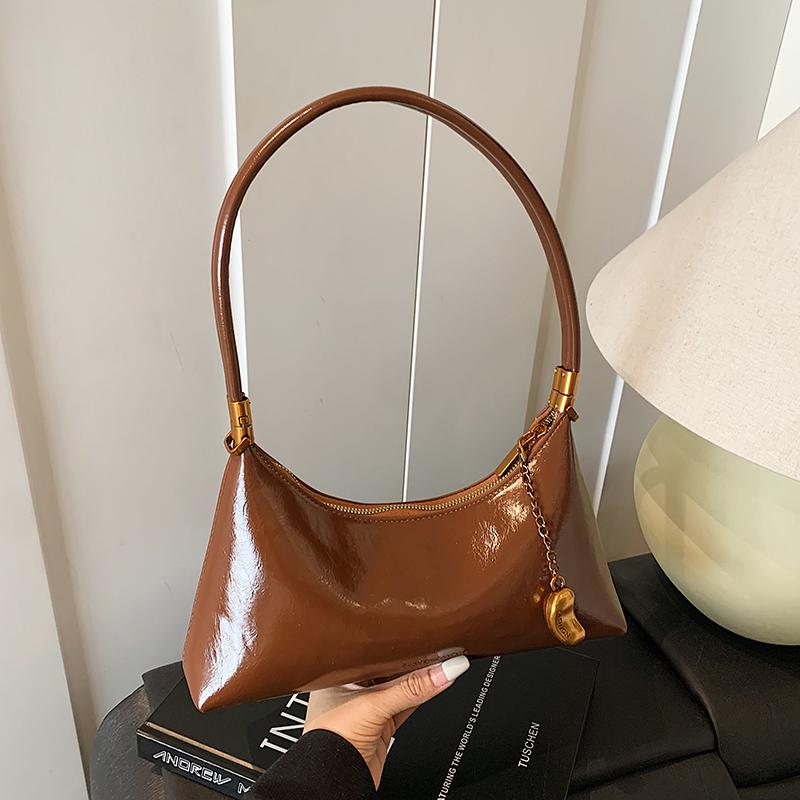 Retro Leather Shoulder Bag Women's Underarm Moon Tooth Crossbody Bag Handheld Bag Elegant Design Fashion Chain Pendant Handbag