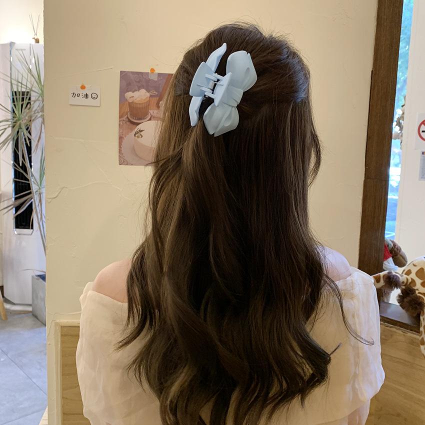 New Candy Bowknot Hair Claw Clips Women Girls Matt Plastic Big Bow Ponytail Holder Hair Clamps Crab Barrettes Hair Accessories