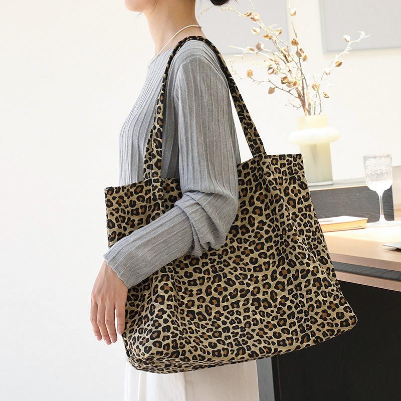 Korean Version of Casual Literary Tote Bag Ins Fashion Contrasting Color Handbag Retro Leopard Print Shoulder Women's Bag