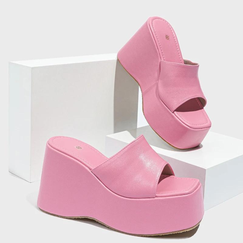 Damen Keilabsatz Hausschuhe 2024 Verkauf Neu PU Leder Rutschfeste Dicksohlige Hausschuhe Lässig Strand Zehenfrei Damen Flip-Flops