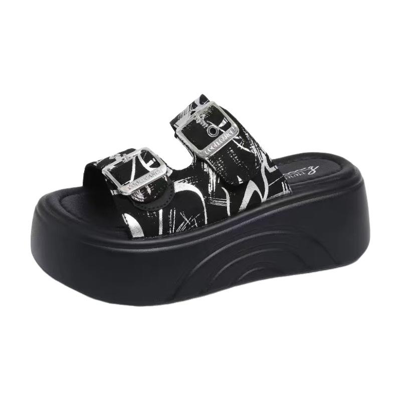 Premium thick-soled slippers women's summer outer wear 2025 new small height-increasing cool slippers seaside beach sandals