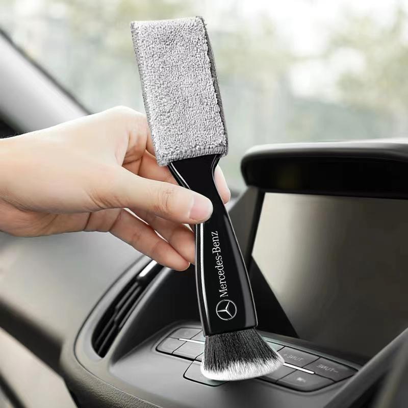2025 Hot 2 In 1 Car Interior Cleaning Brush Remove Dust Tool Accessories For Mercedes Benz AMG W204 W205 W203 W211 W212 W213 W20