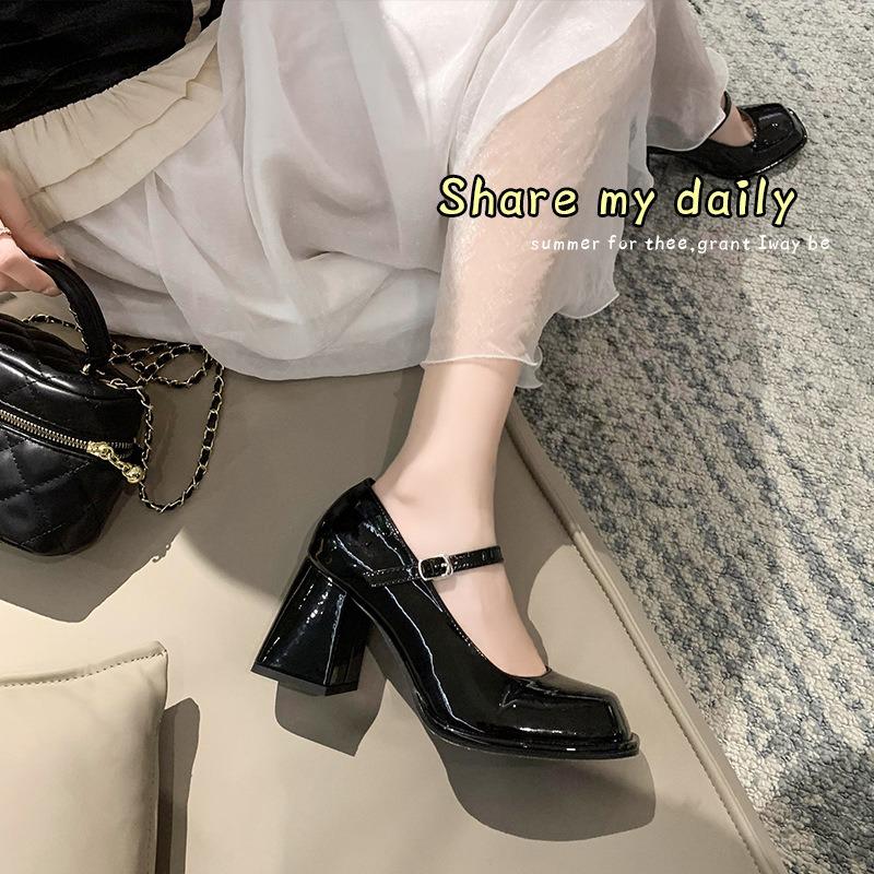High heels women's retro black college style one-word buckle square head thick sole thick heel small leather shoes Mary Jane single shoes