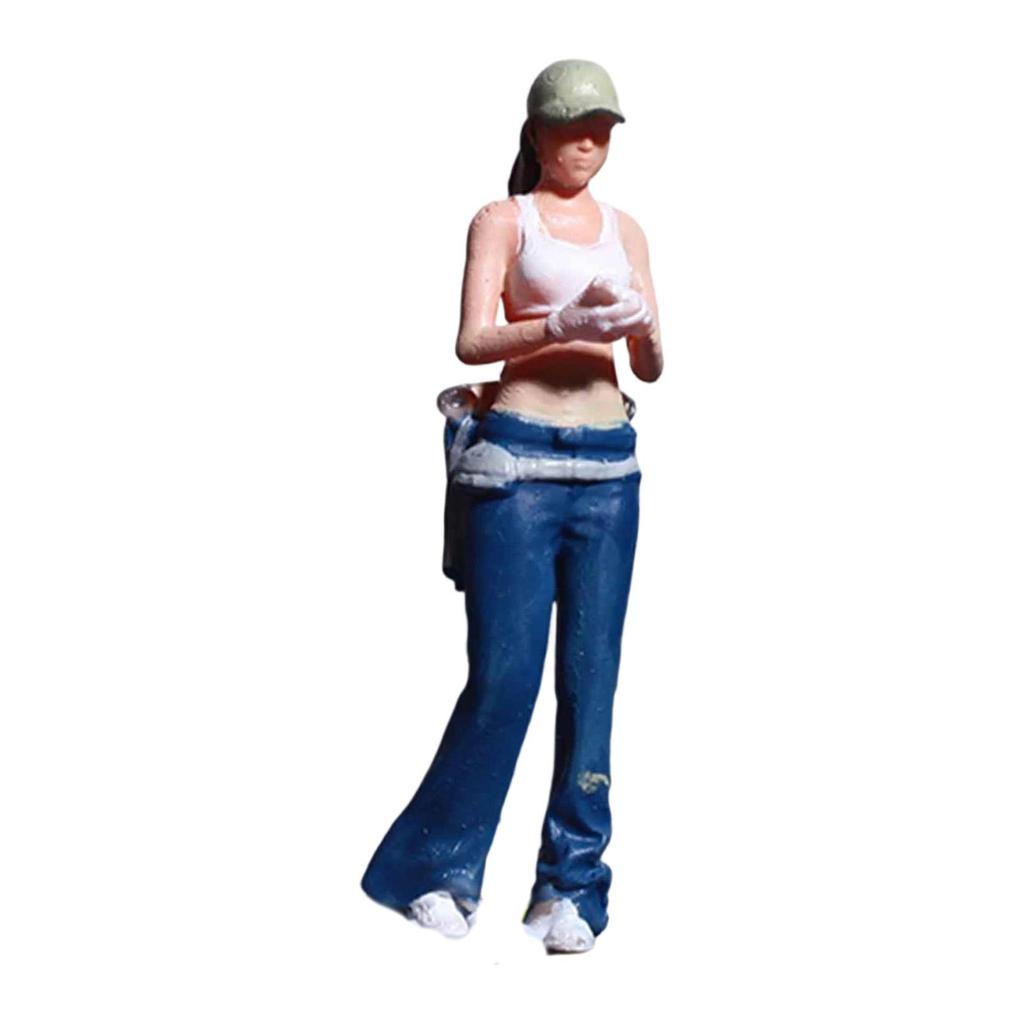 1/64 Miniature Female Figure,Collection,Diorama Female Figure,Simulation,Repair Car Girl for Photography Props Diorama Layout
