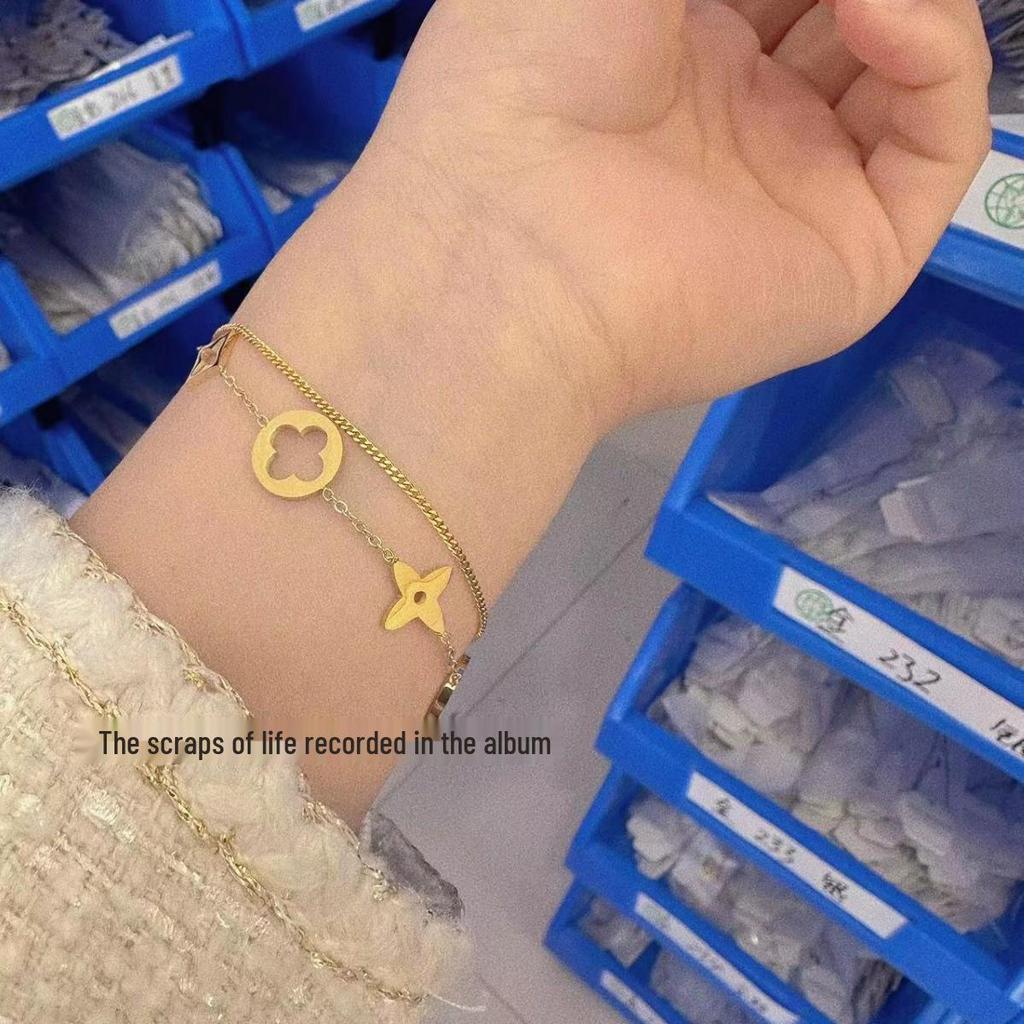 High-End Titanium Steel Four-Leaf Clover Bracelet with Shell Pendant – Durable, Fade-Resistant Design