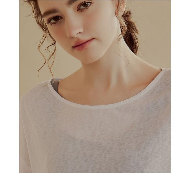 Loose Fit Breathable Running Top Lightweight Yoga Tee Slimming Workout Shirt for Women