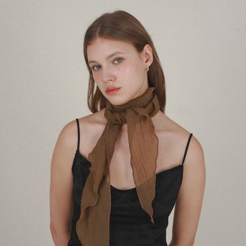 Less is more triangle scarf (6 color)