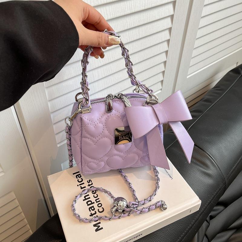 Ladies' Handbag, Women's Love Embroidered Thread Chain Handbag, Korean Chain Bag, Versatile and Western-style Bow, Small Fragrant Crossbody Bag