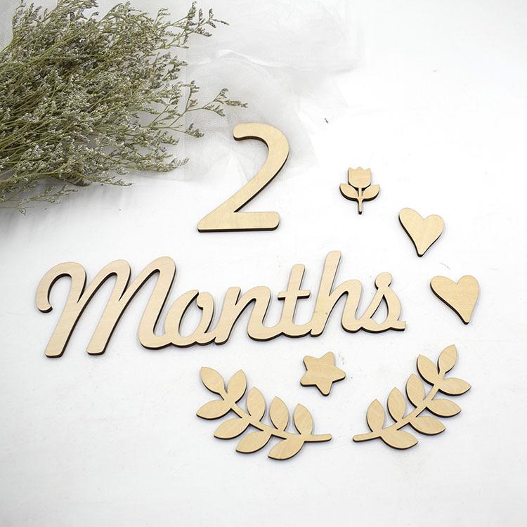 Wooden Baby Milestone Calendar & Photography Props for 100 Days and Monthly Celebrations