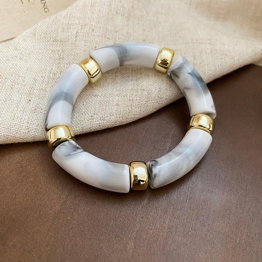 

Polished Metal Round Bangle: Versatile Fashion Bracelet with European & American Cool Style, High-End Hand Jewelry