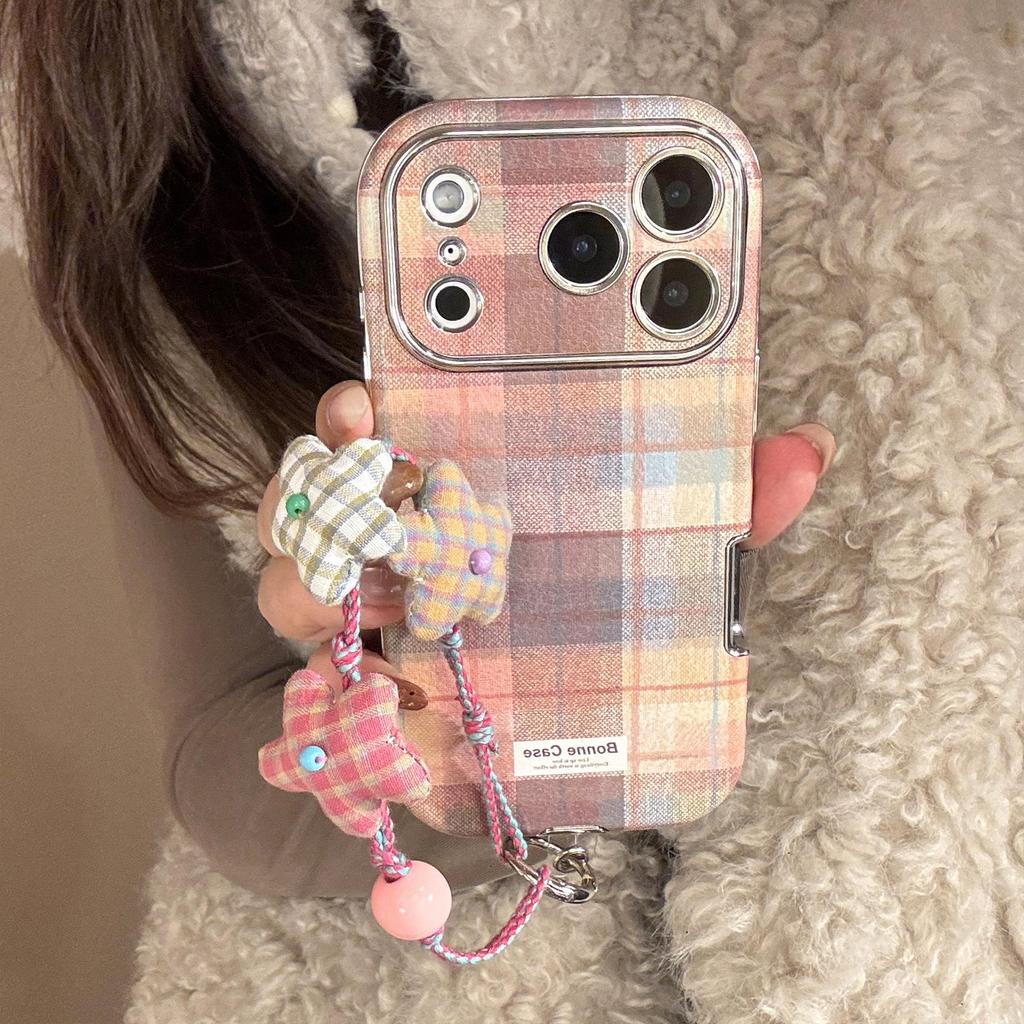 Retro Star Bracelet Phone Case for iPhone 16 and iPhone 17