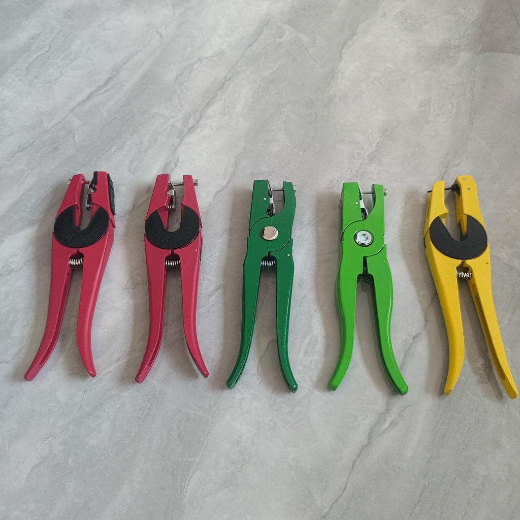 One-Piece Veterinary Ear Tag Pliers for Livestock