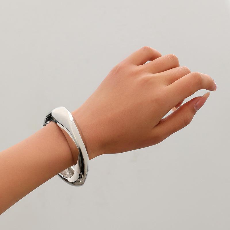 Bracelet INS Minimalist Irregular Wave Jewelry Metal Glossy Bracelet Ladies Jewelry