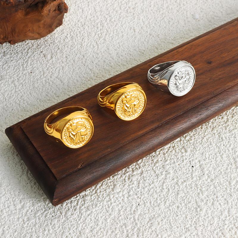 Vintage Embossed Pattern Rings In Stainless Steel With 18k Gold Plated No Tarnish Waterproof Ring For Women