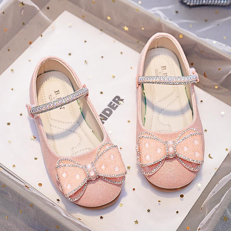 Girls' 2025 Autumn Princess Shoes: Stylish Round Toe Soft Soles with Shiny Bow Crystal Design
