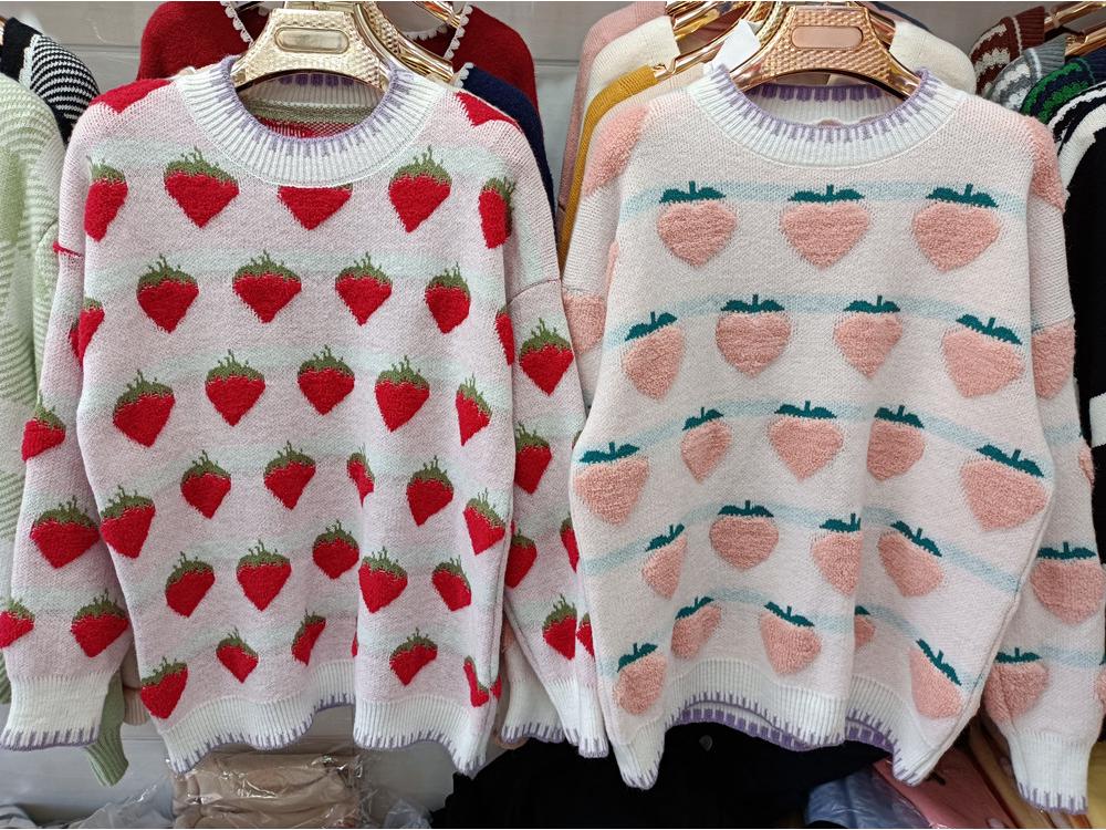 

Женский свитер персикового цвета — свободный, с круглым вырезом, вязаный топ для осени/зимы 2023 года, ленивый стиль. One Size (Suitable for 90-130 Jin) персиковый