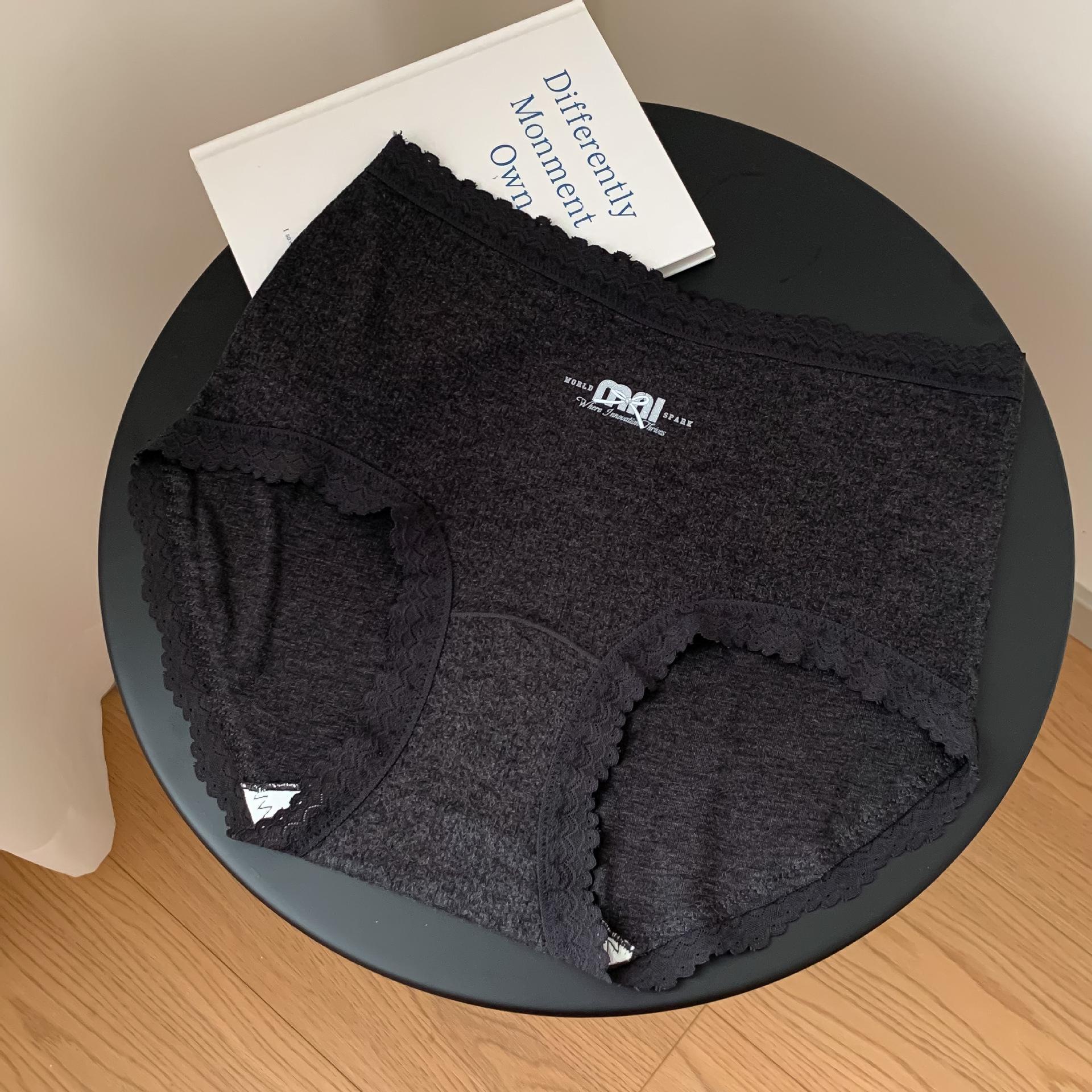 

A028 Women s Warm Fluffy Thermal Panties - Autumn/Winter 2025 Collection for Teenagers, Comfortable Hip-Wrap Triangle Design One Size (Recommended 80-130 kg) деревне вугілля/сірий колір