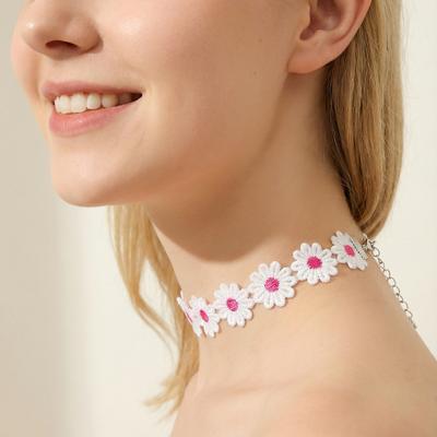 Douyin New Small Daisy Necklace Ins Internet Celebrity Same Niche Lace Choker Flower Necklace