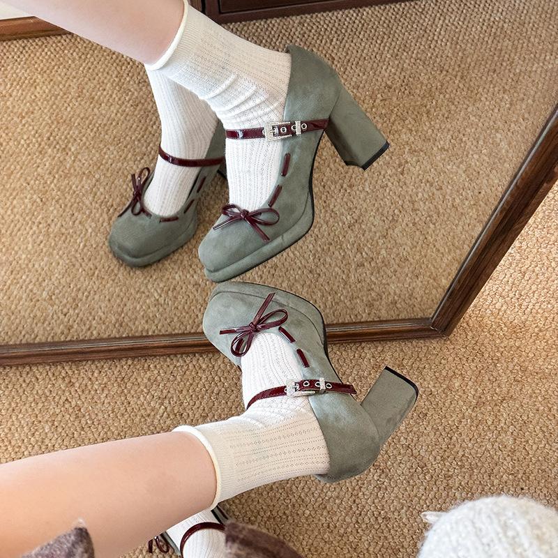 Nuova Piattaforma Primavera Tacco Spesso Scarpe Mary Jane da Donna Fibbia a Fiocco di Farfalla Moda Scarpe Lolita Eleganti Pumps da Sera per Signore