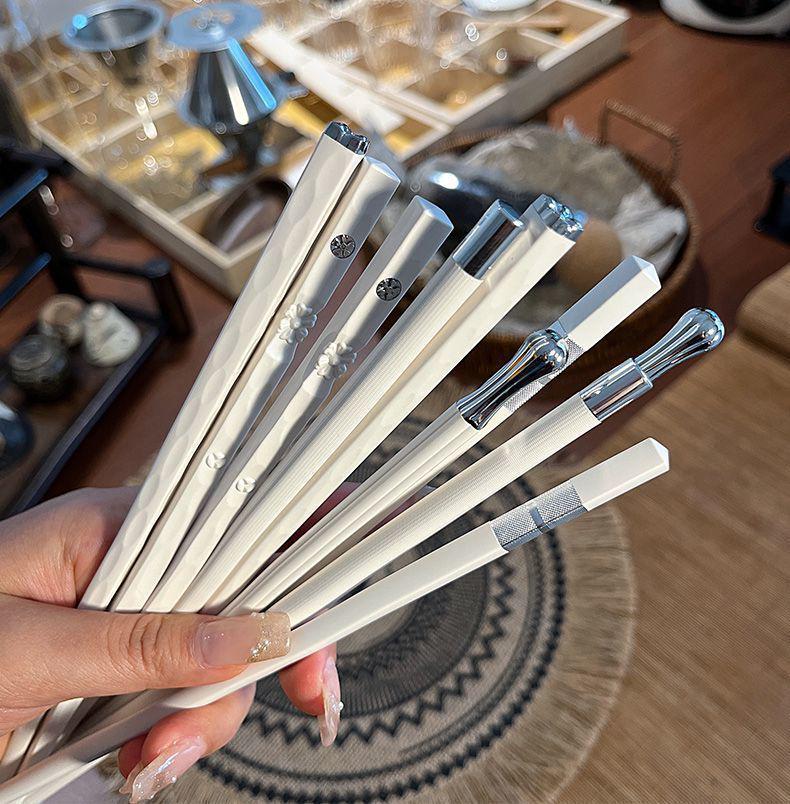High-Grade Antibacterial Non-Slip Chopsticks - Heat Resistant, Mold Proof, Stylish Alloy for Single Portion Use
