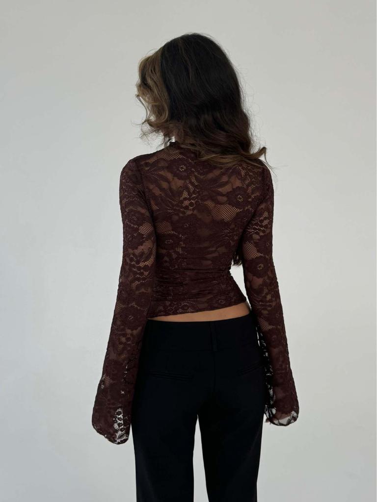 Women's Sexy Slimming Lace T-shirt with Cutout Design